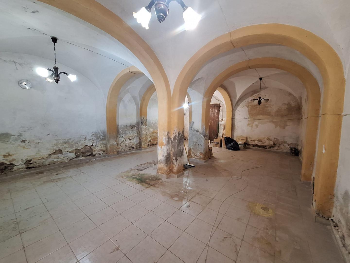 Laboratorio da ristrutturare a Cascina