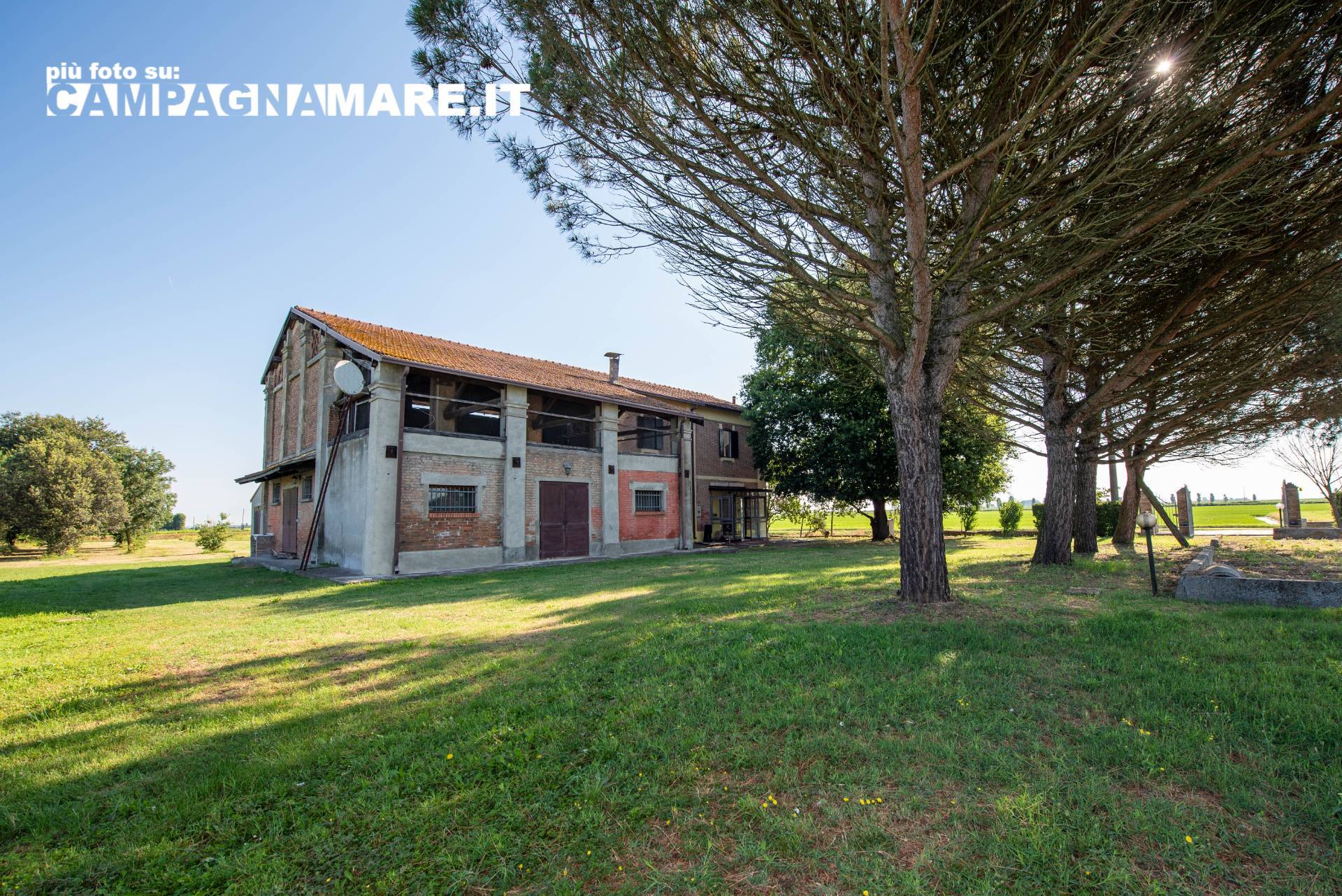 Casale in vendita a Jolanda di Savoia