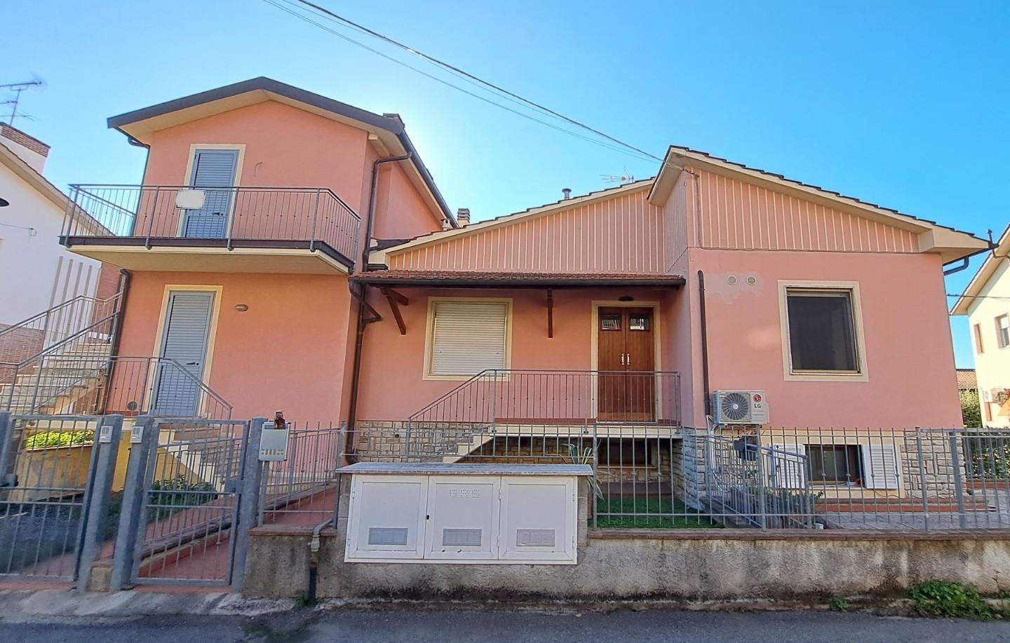 Casa indipendente con giardino, Rosignano Marittimo rosignano solvay