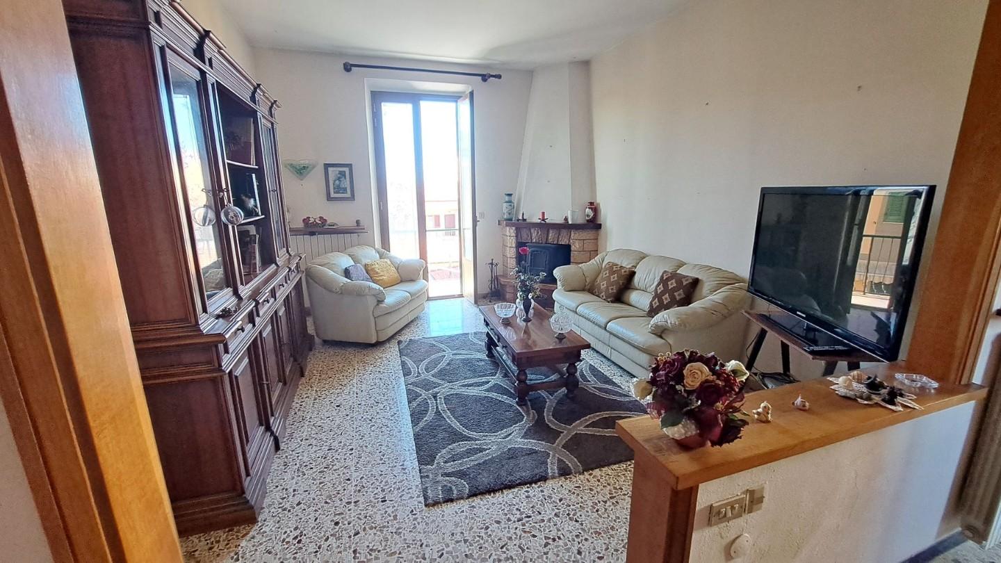 Appartamento con terrazzo, Rosignano Marittimo rosignano solvay