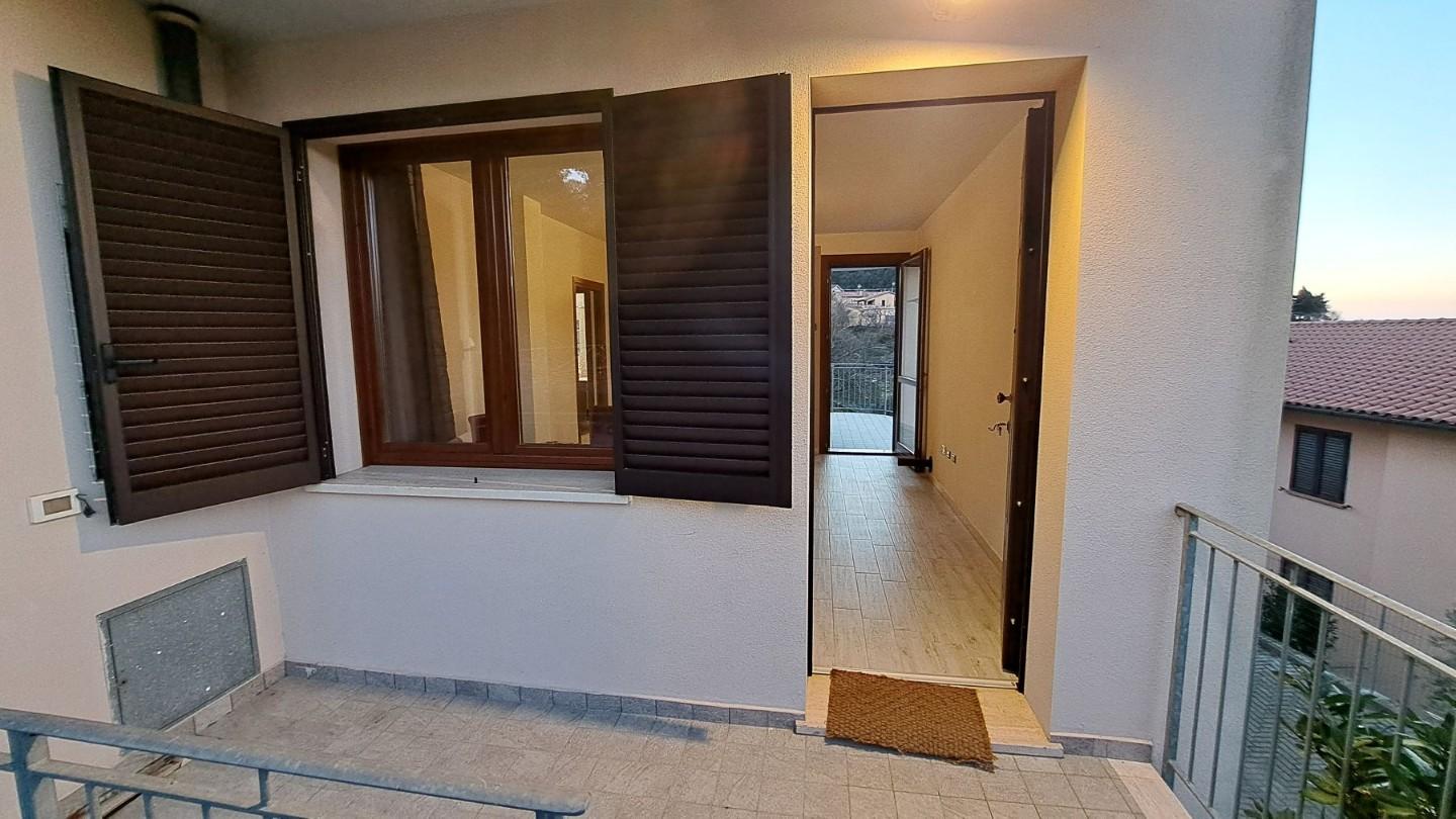 Trilocale con terrazzi, Rosignano Marittimo nibbiaia