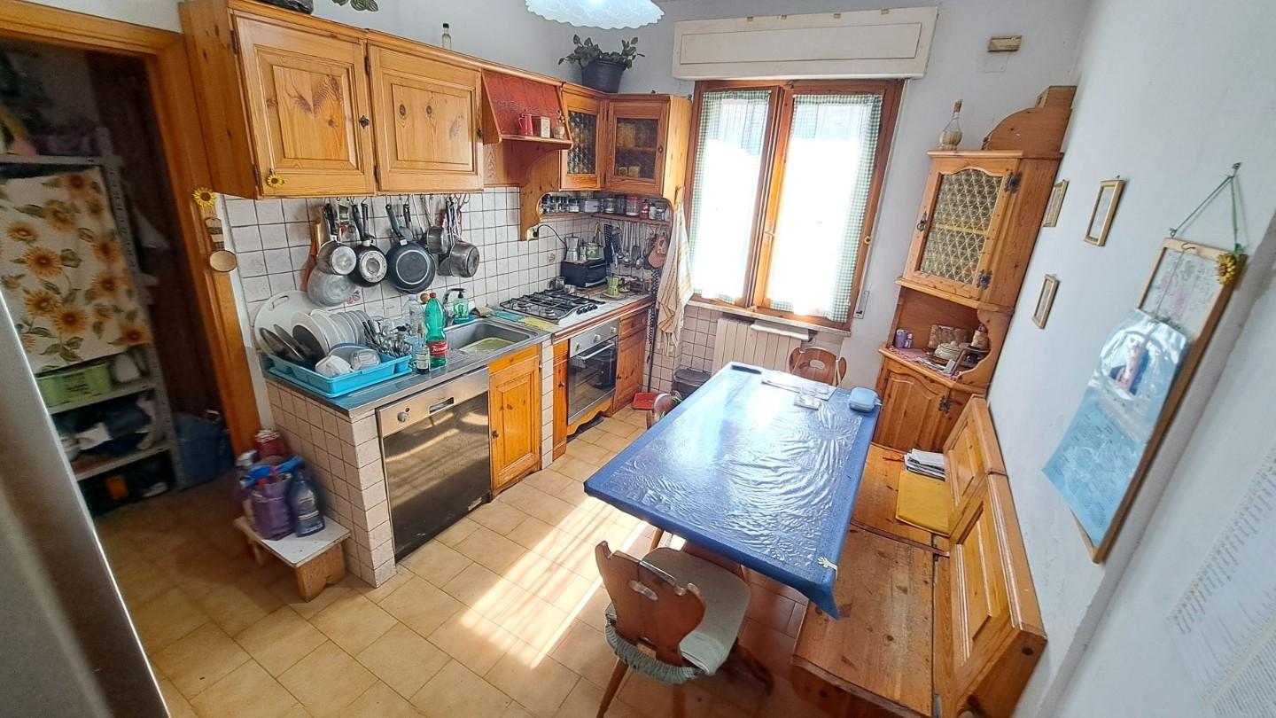 Casa indipendente con terrazzo, Rosignano Marittimo rosignano solvay