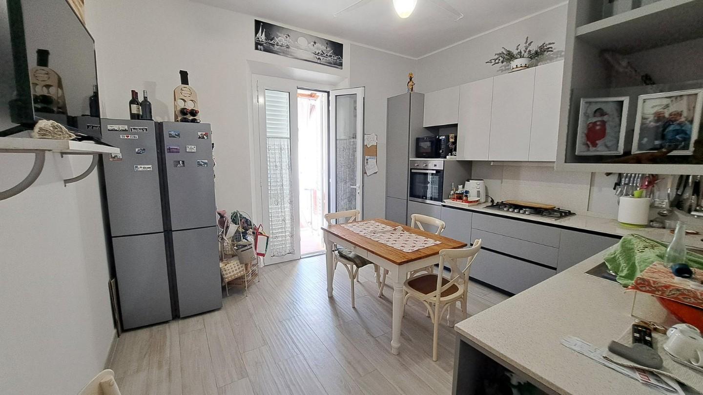 Appartamento con terrazzo, Rosignano Marittimo rosignano solvay