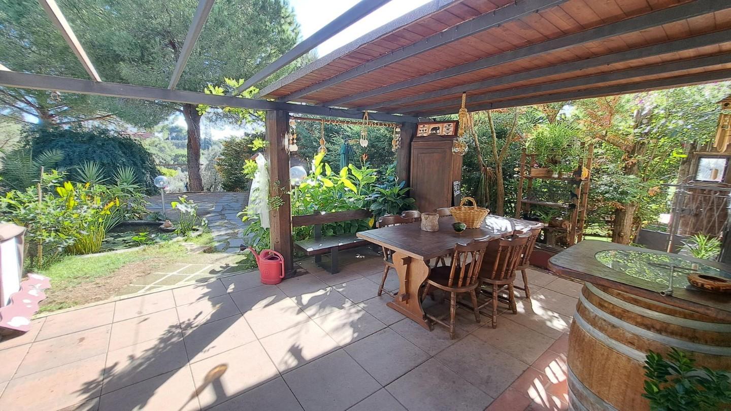 Casa indipendente con giardino a Rosignano Marittimo