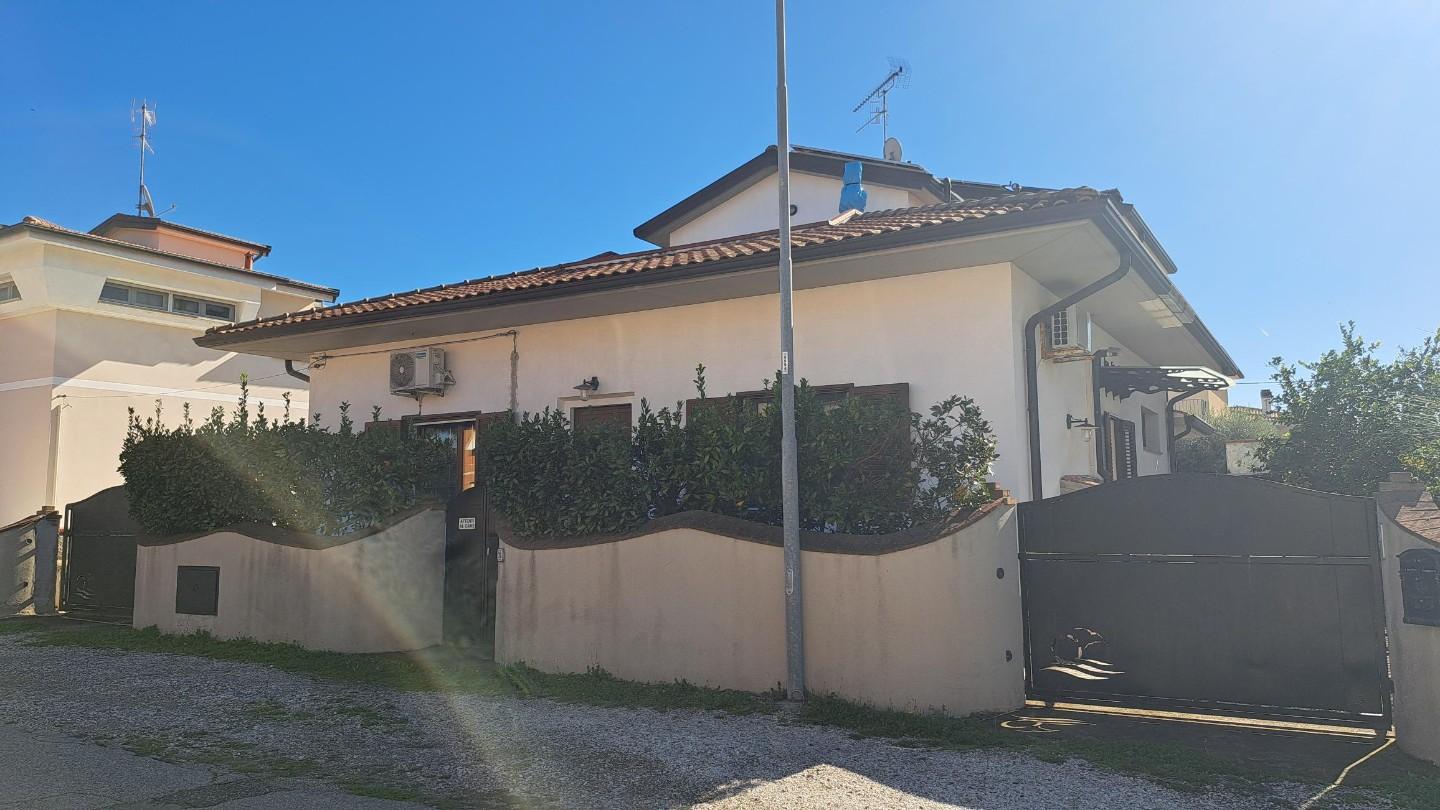 Trilocale con giardino, Rosignano Marittimo rosignano solvay