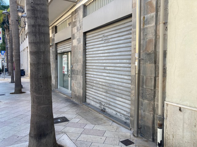Negozio in affitto a Brindisi