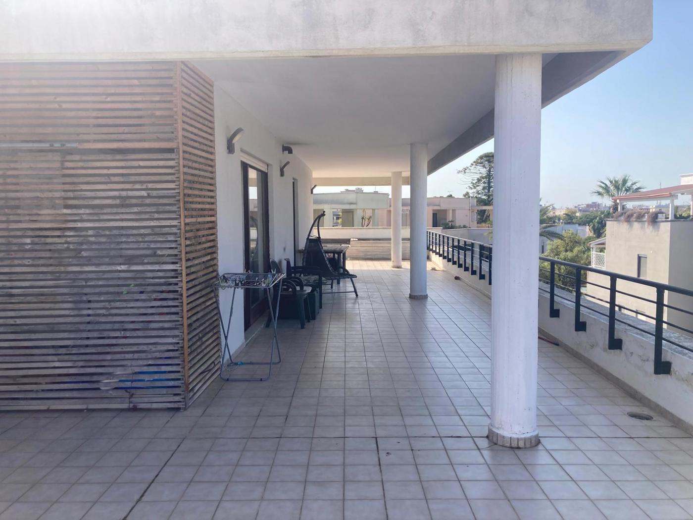 Attico con box a Brindisi