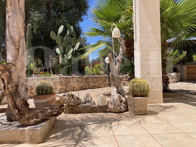 Villa con giardino a San Vito dei Normanni