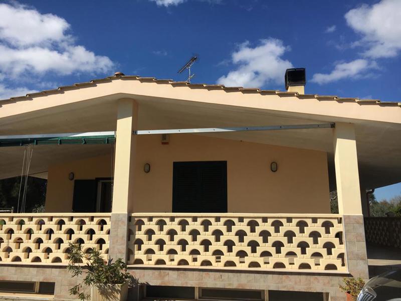 Villa con giardino a Carovigno