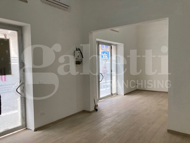 Negozio in affitto a Brindisi