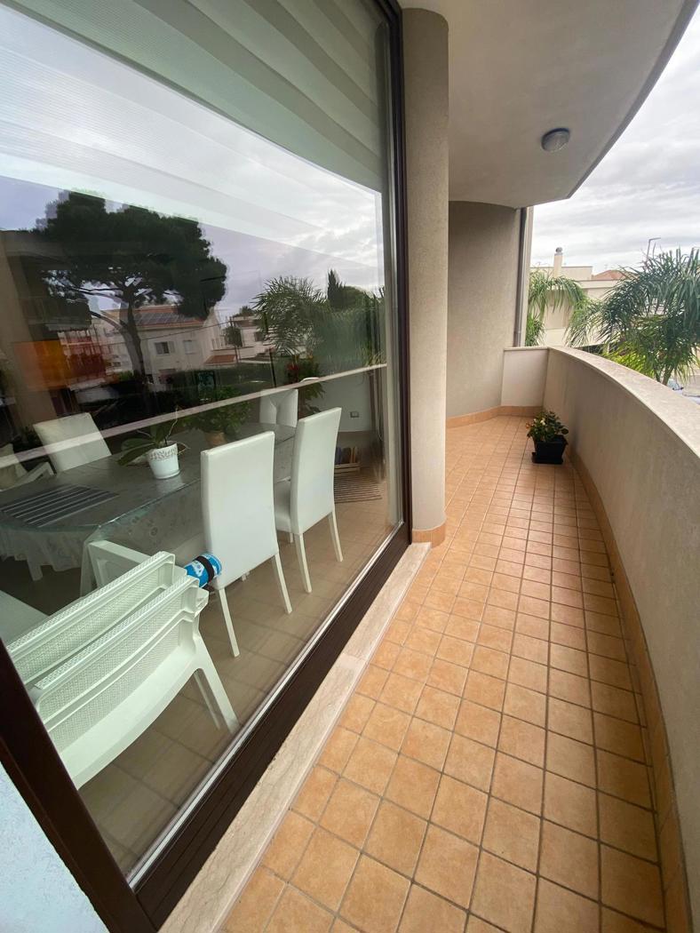 Trilocale arredato in affitto a Brindisi