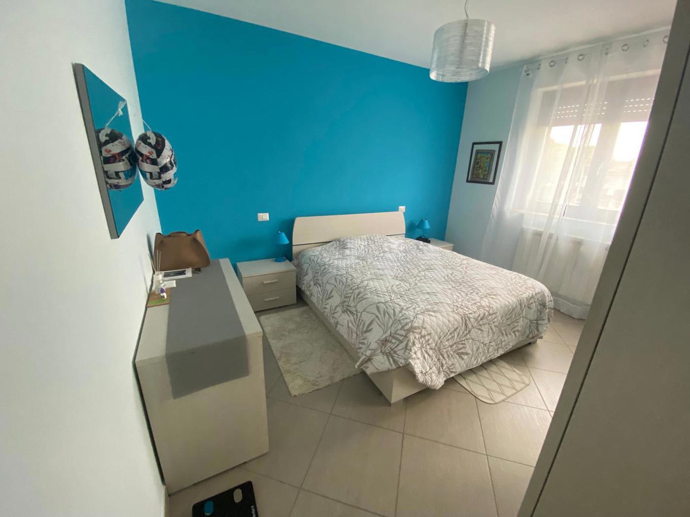 Trilocale arredato in affitto a Brindisi