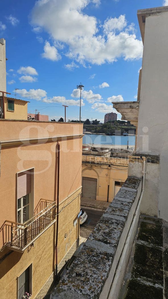 Casa indipendente ristrutturata a Brindisi