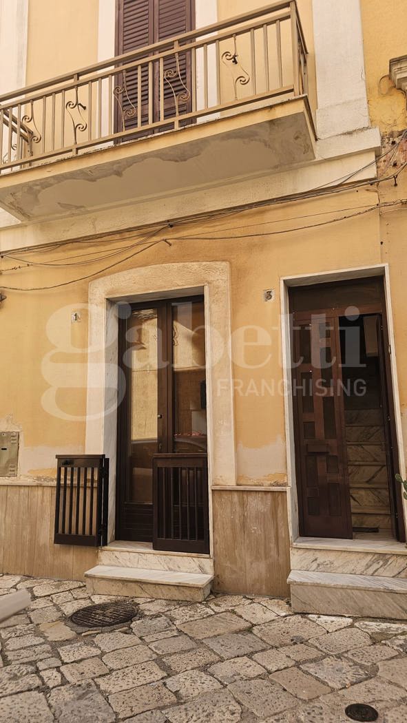 Casa indipendente ristrutturata a Brindisi