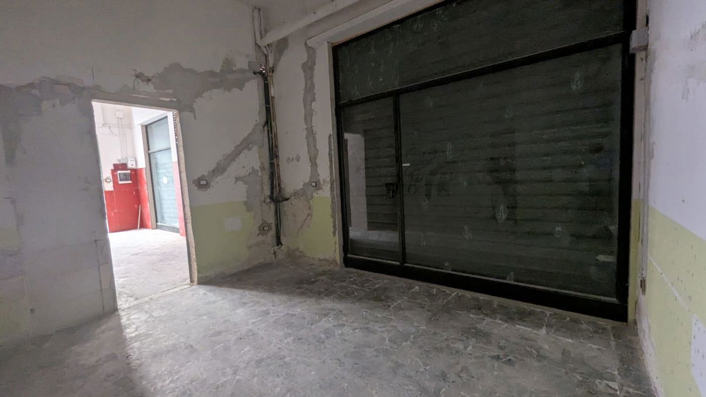 Negozio in affitto a Brindisi