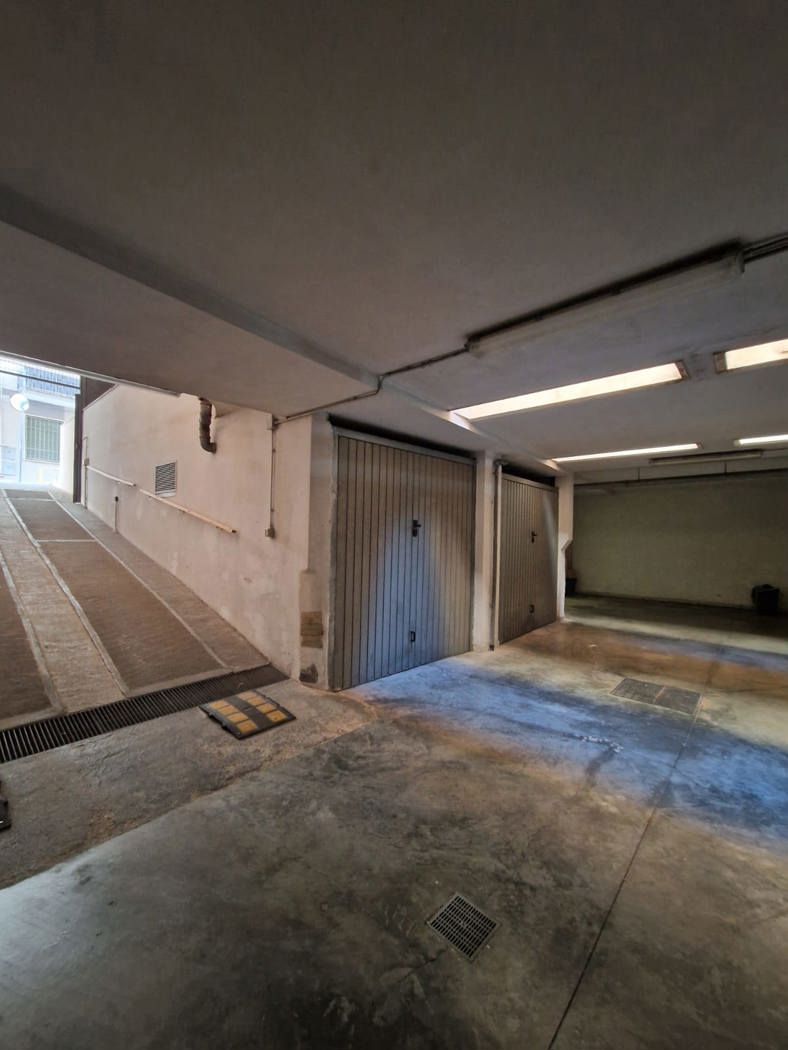 Box/Garage 50mq in vendita a Brindisi