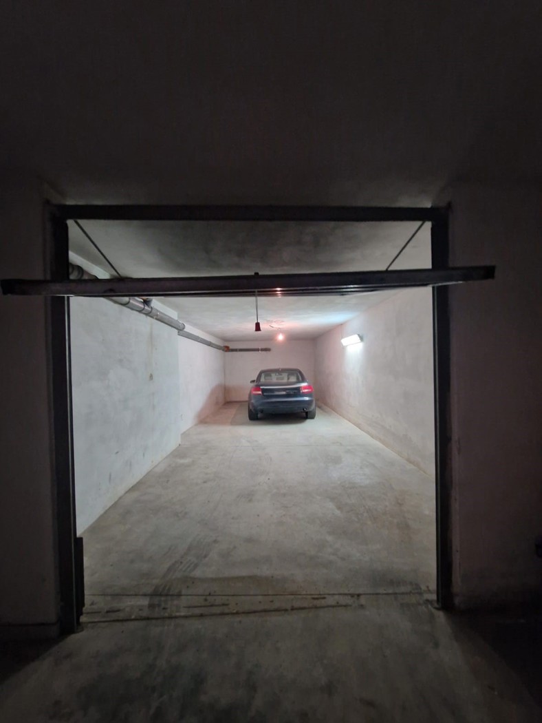 Box/Garage 50mq in vendita a Brindisi