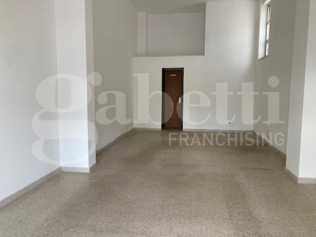 Negozio in affitto a Brindisi