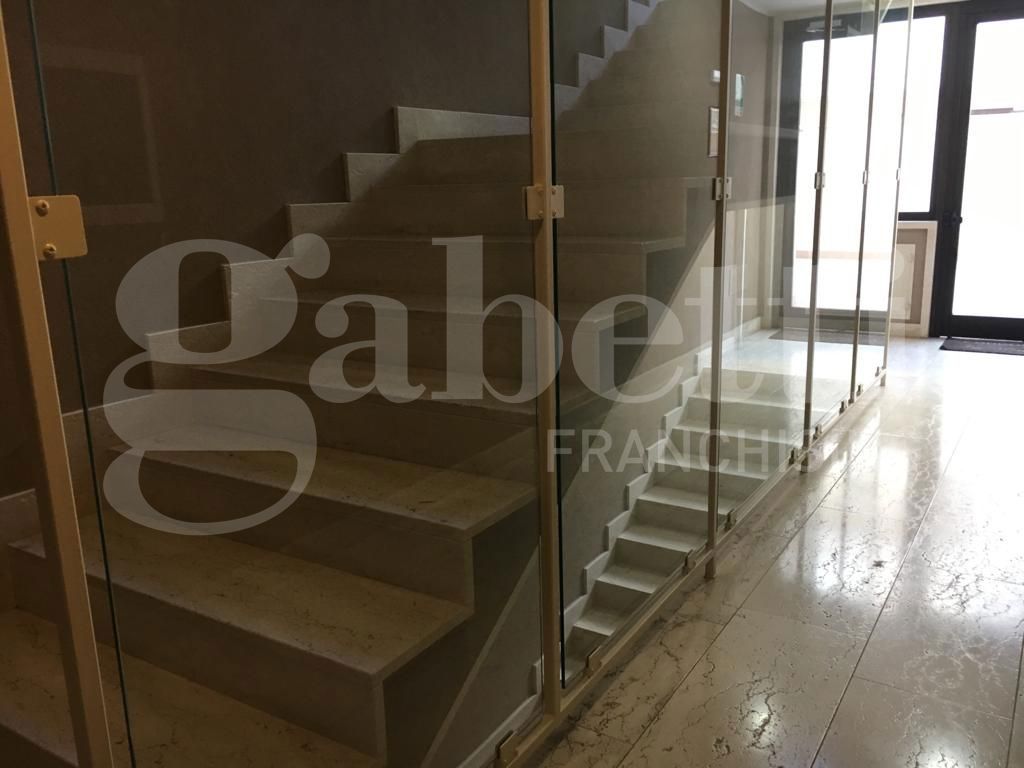 Appartamento con box a Brindisi