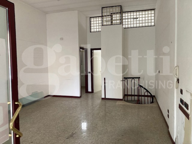 Negozio in affitto a Brindisi