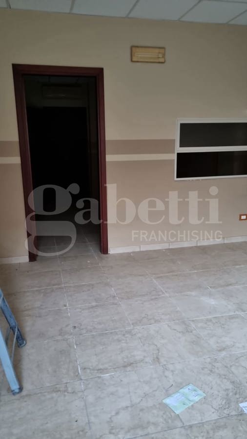 Negozio in vendita a Brindisi