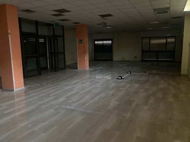 Negozio in affitto a Brindisi