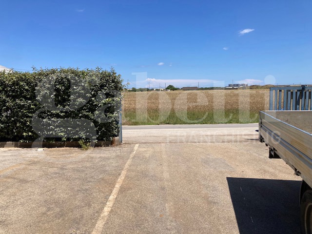 Capannone in vendita a Brindisi