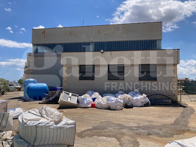 Capannone in vendita a Brindisi