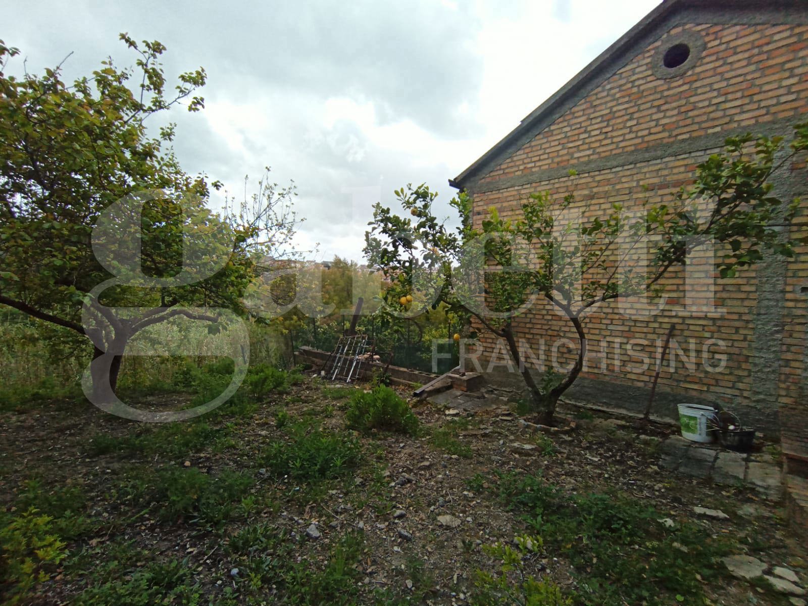 Villa in vendita a Borgia