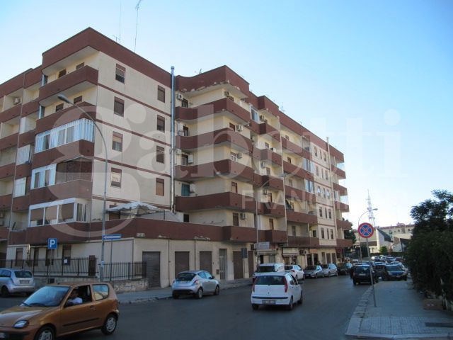 Trilocale da ristrutturare a Brindisi