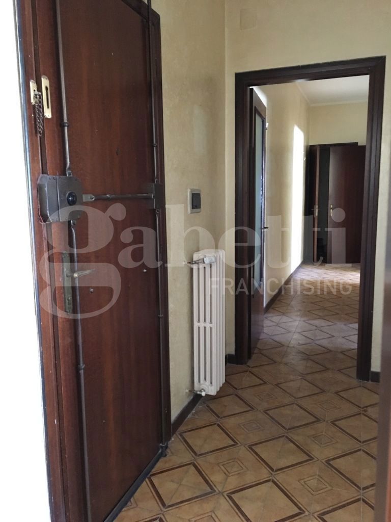 Trilocale da ristrutturare a Brindisi