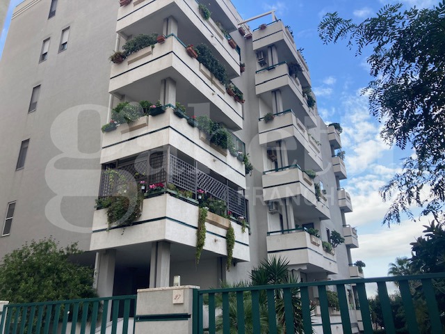 Trilocale arredato in affitto a Brindisi