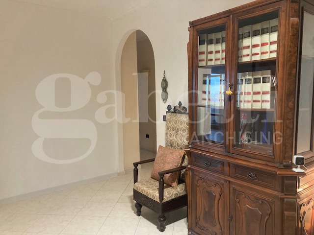 Trilocale arredato in affitto a Brindisi