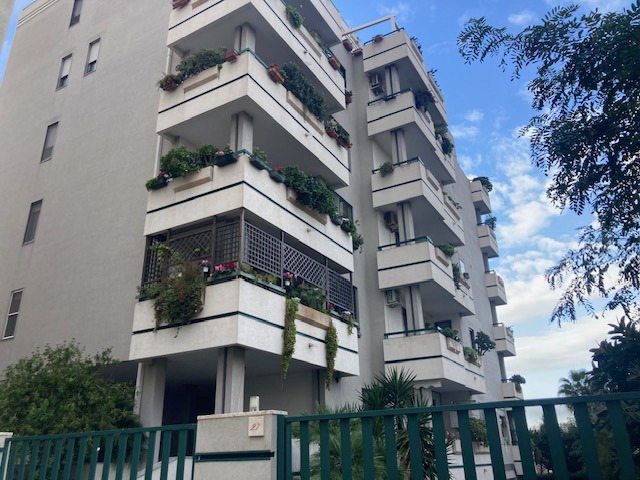 Trilocale arredato in affitto a Brindisi