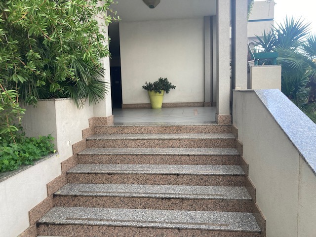 Trilocale arredato in affitto a Brindisi