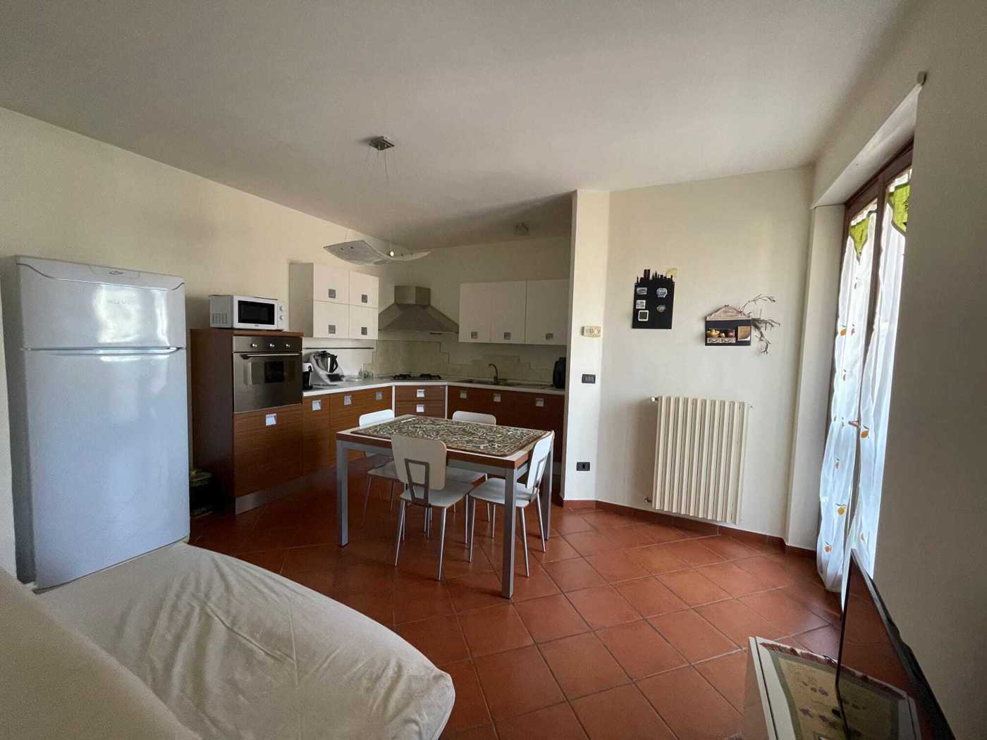 Trilocale con box a Brindisi