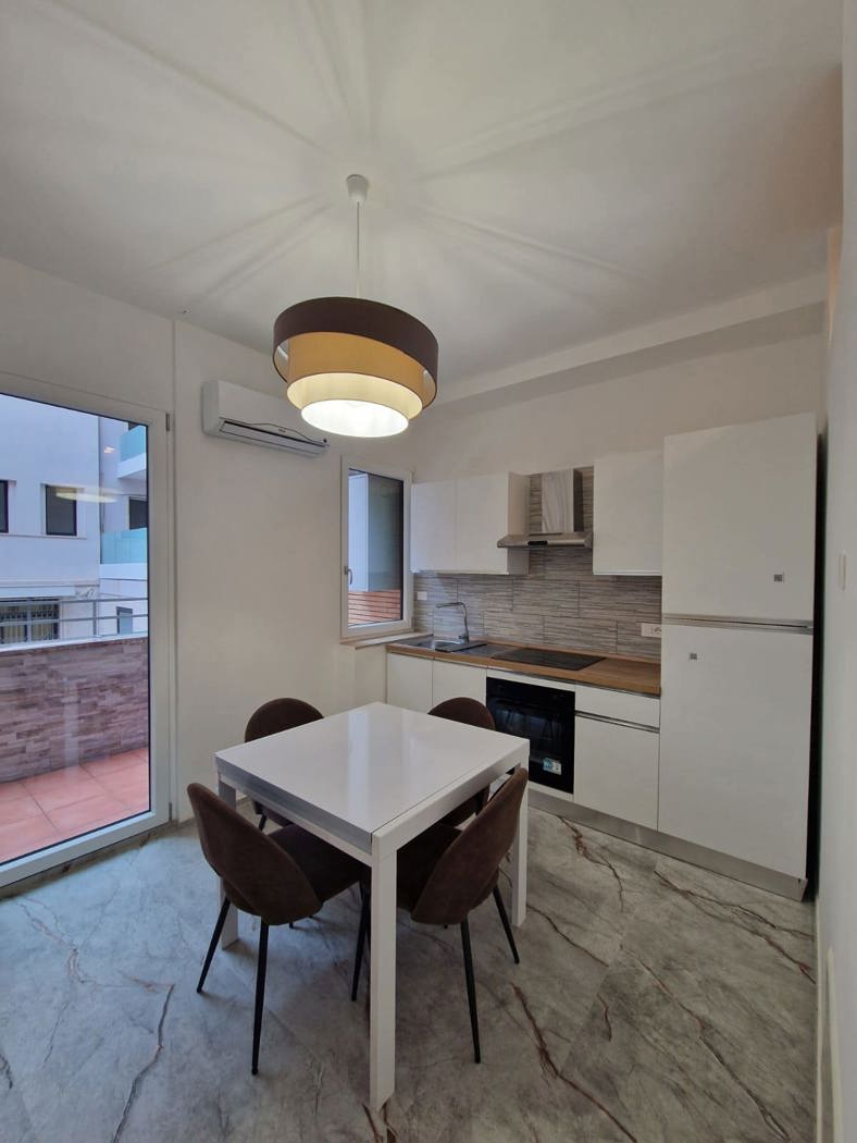 Bilocale arredato in affitto a Brindisi