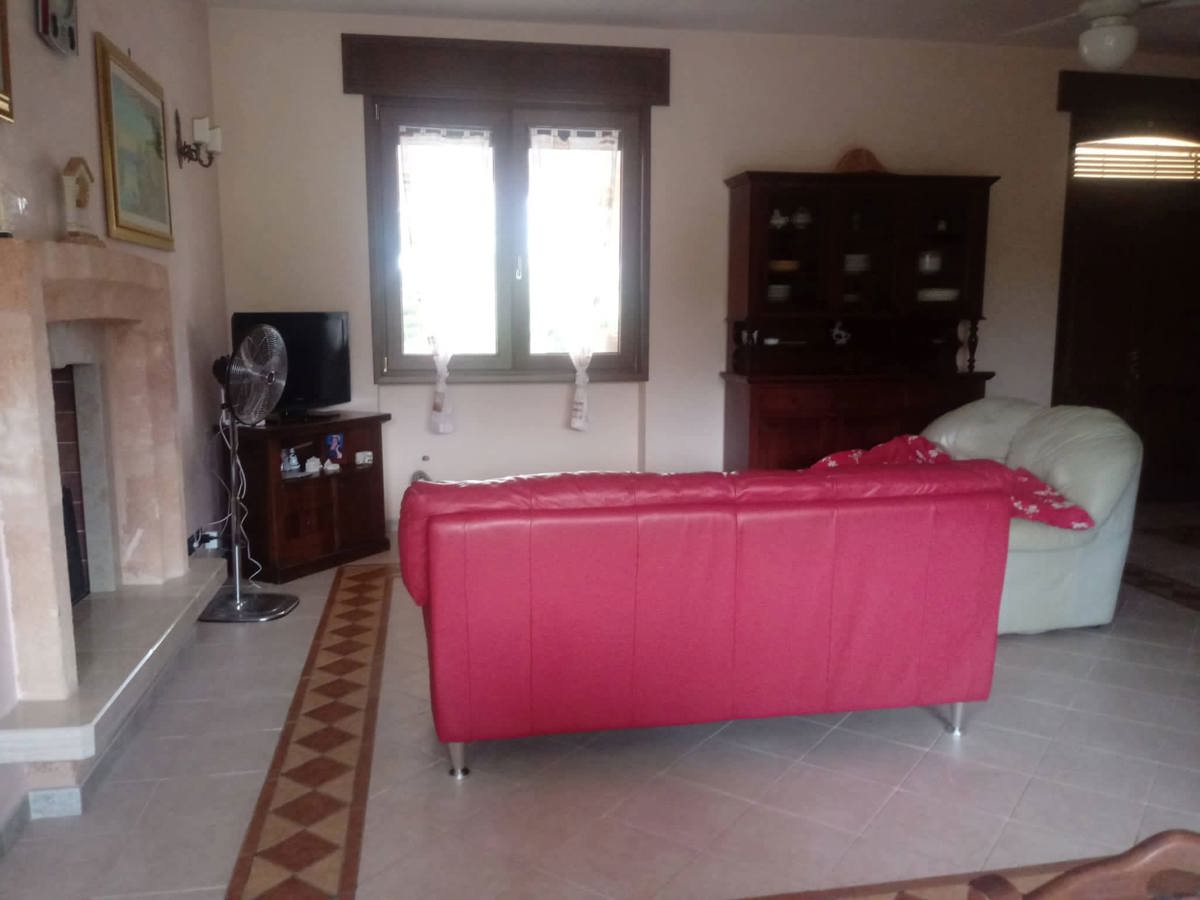 Villa arredata in affitto a Mesagne