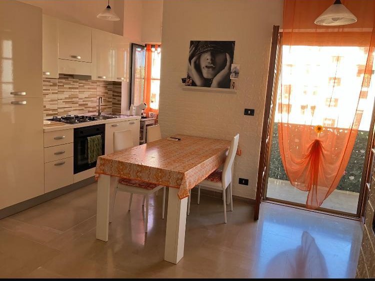 Bilocale arredato in affitto a Brindisi