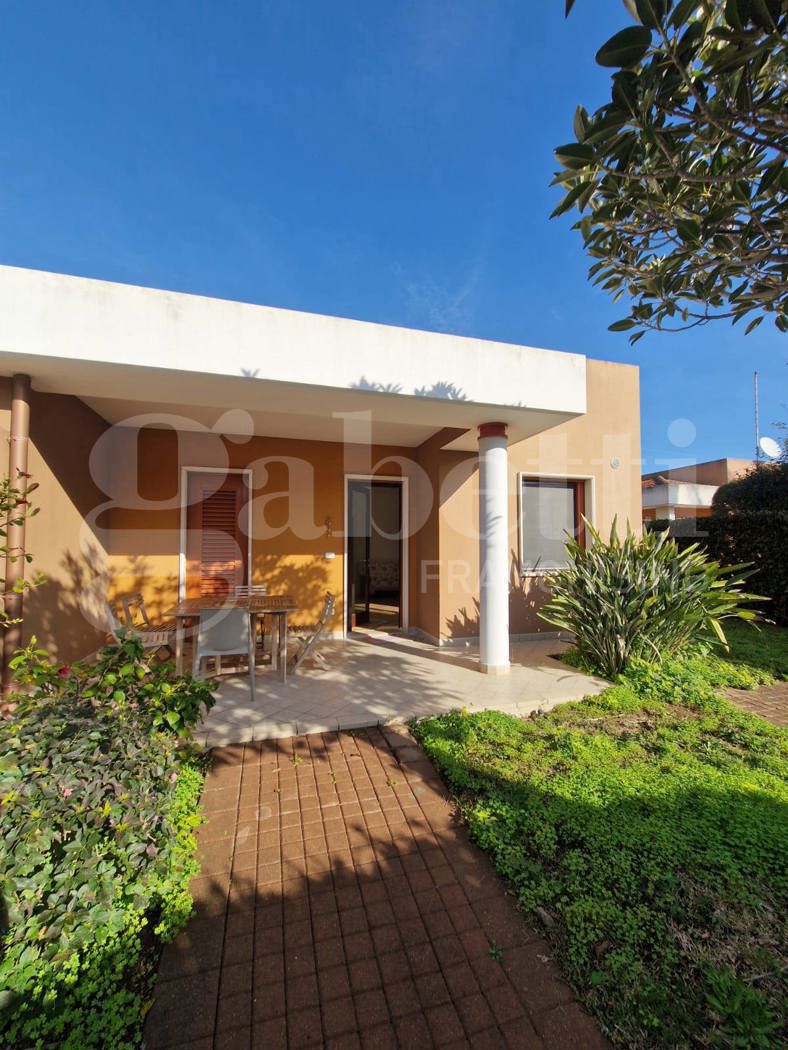 Villa arredata in affitto a Brindisi