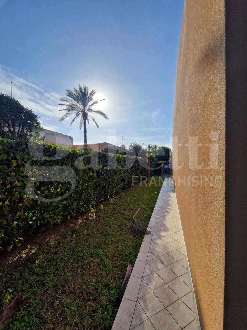 Villa arredata in affitto a Brindisi