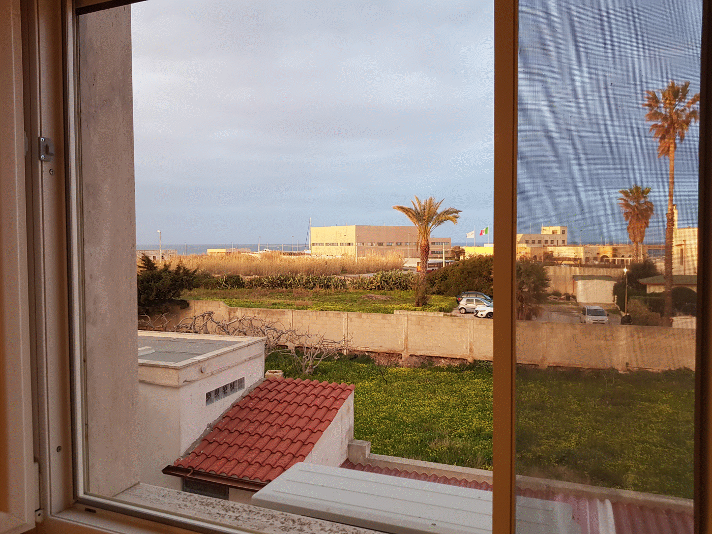 Trilocale arredato in affitto a Brindisi