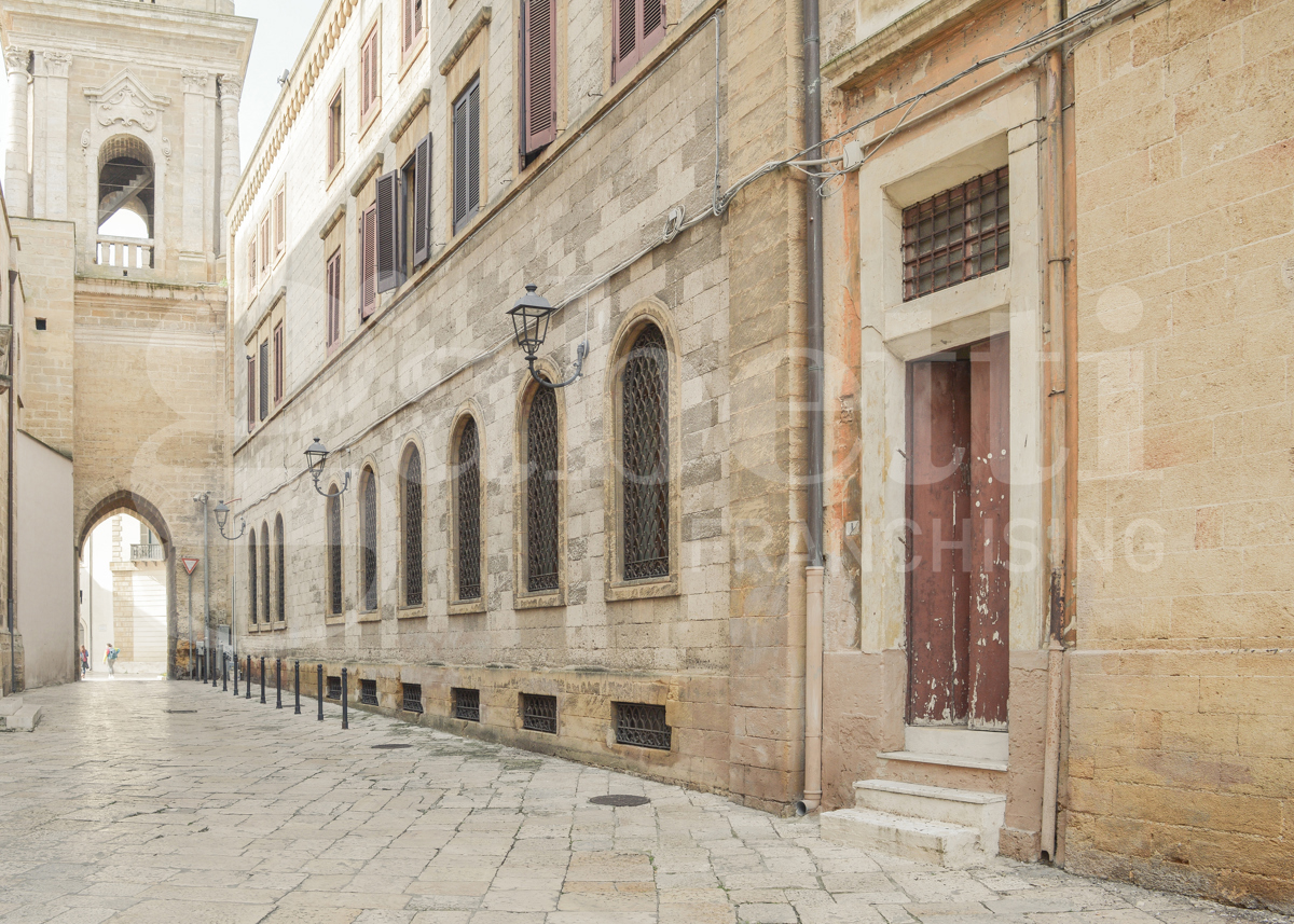 Casa indipendente da ristrutturare a Brindisi