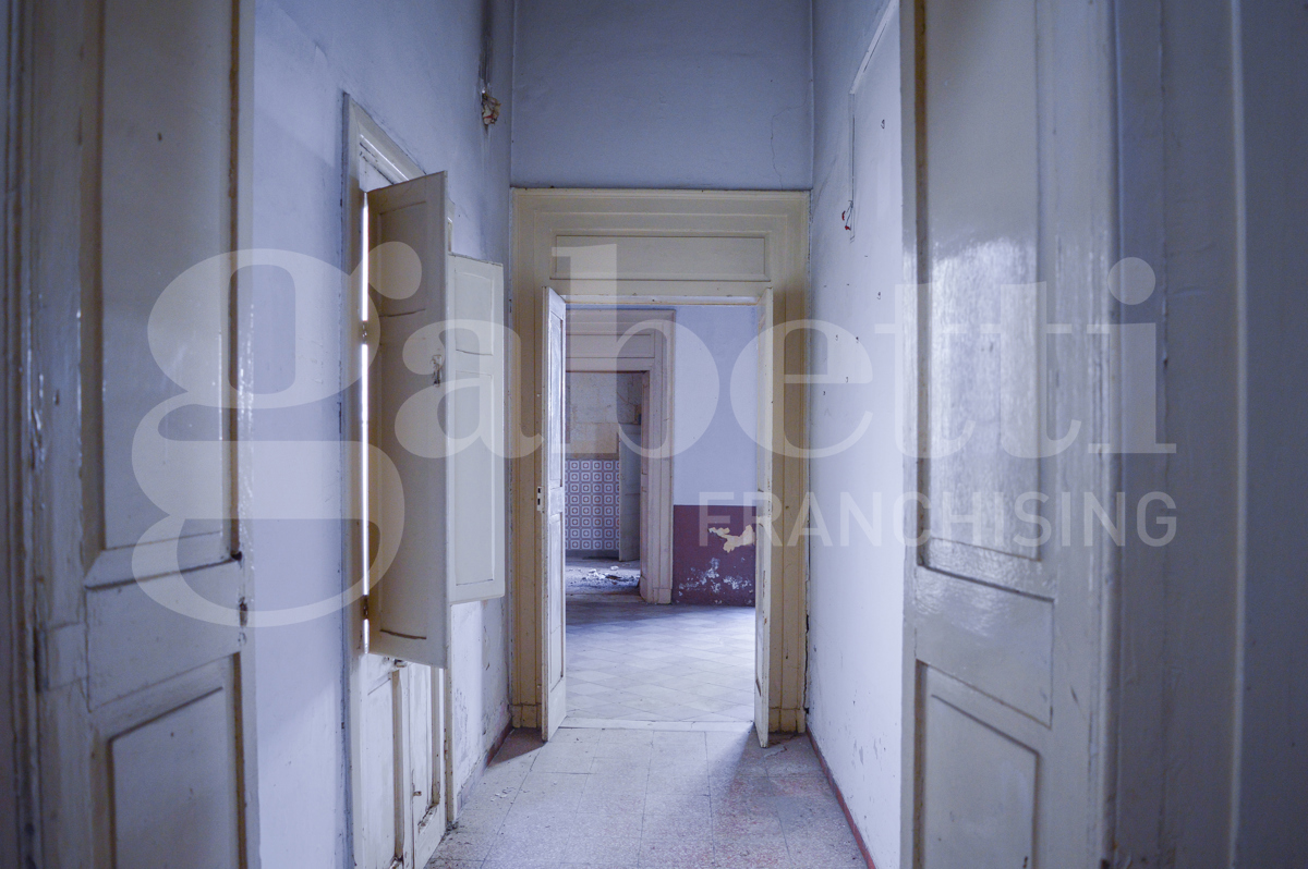 Casa indipendente da ristrutturare a Brindisi