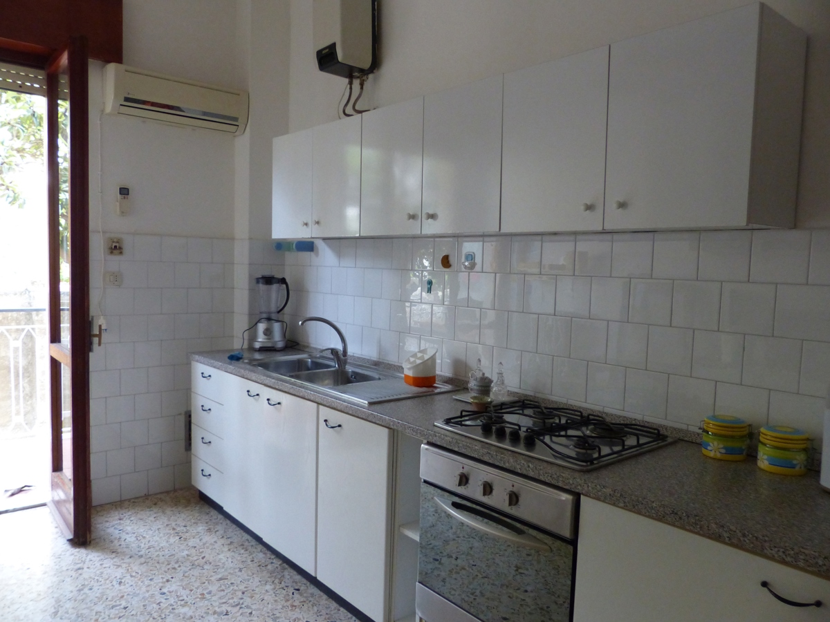 Bilocale arredato in affitto a Brindisi