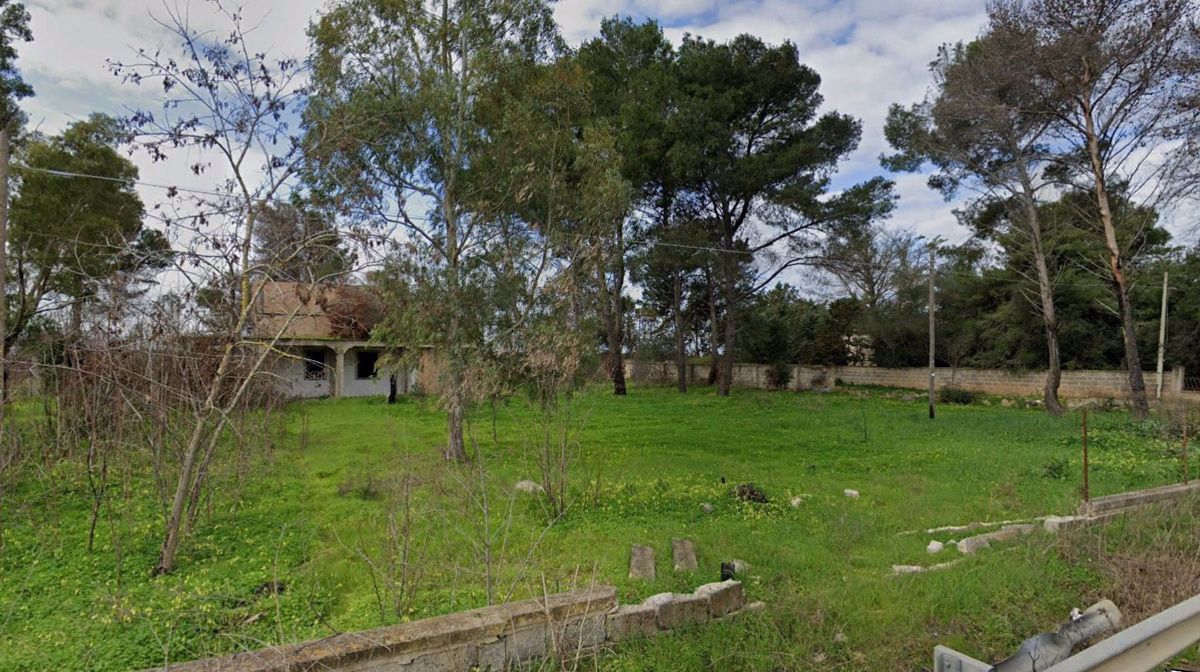 Villa con giardino a Brindisi