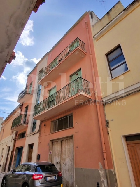 Stabile/Palazzo in vendita a Brindisi