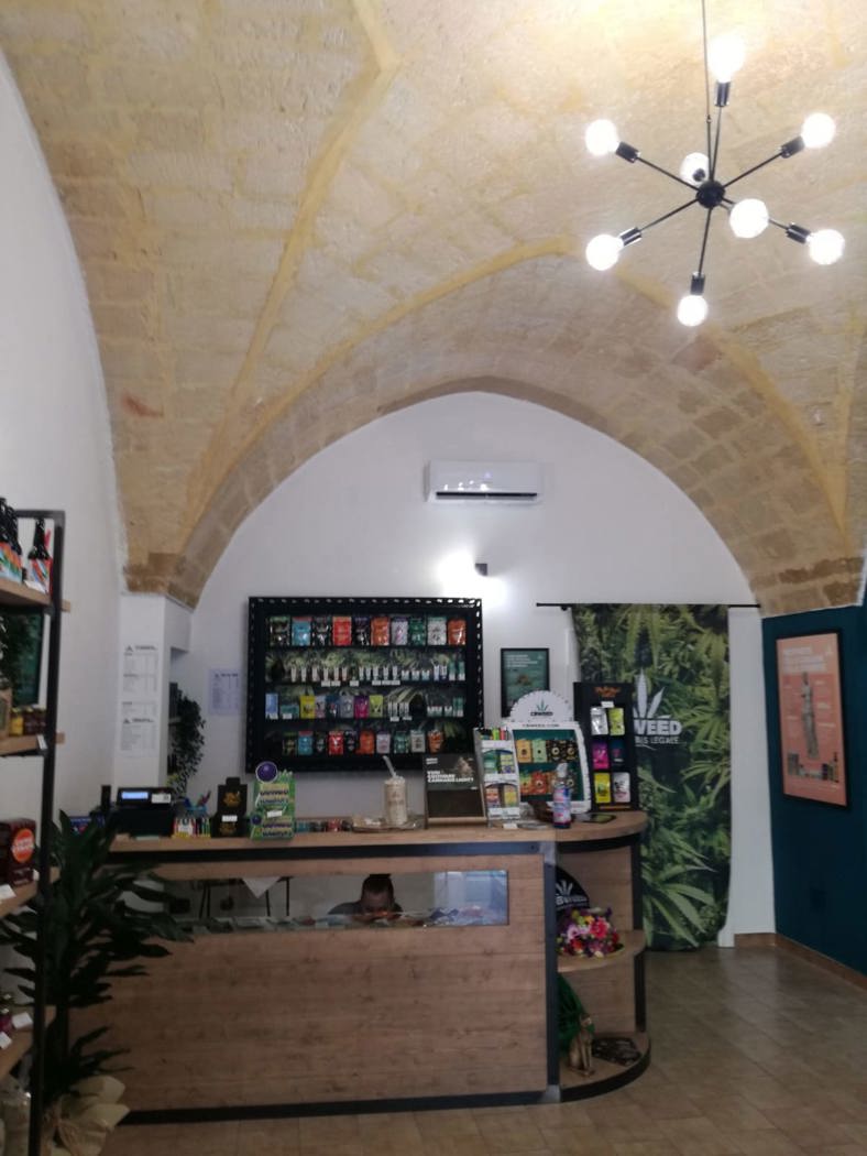 Negozio in affitto a Brindisi