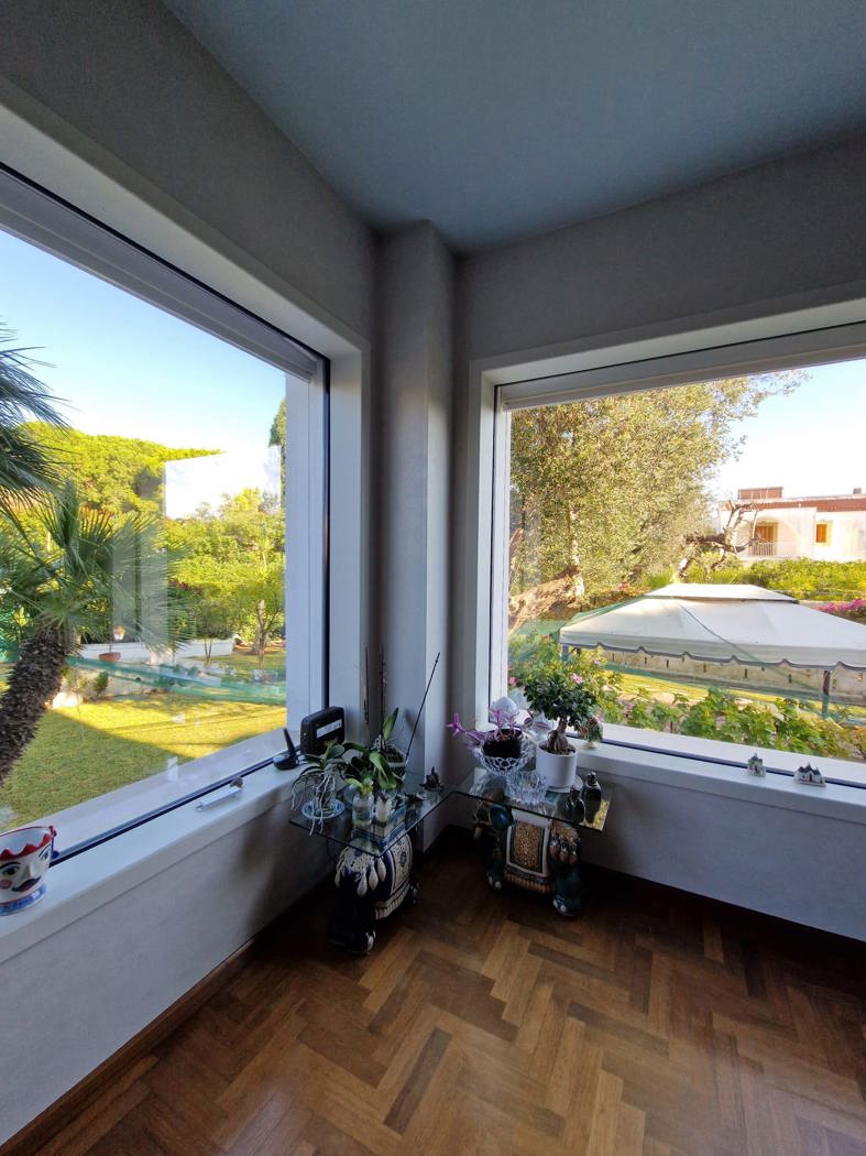 Villa con giardino a Brindisi