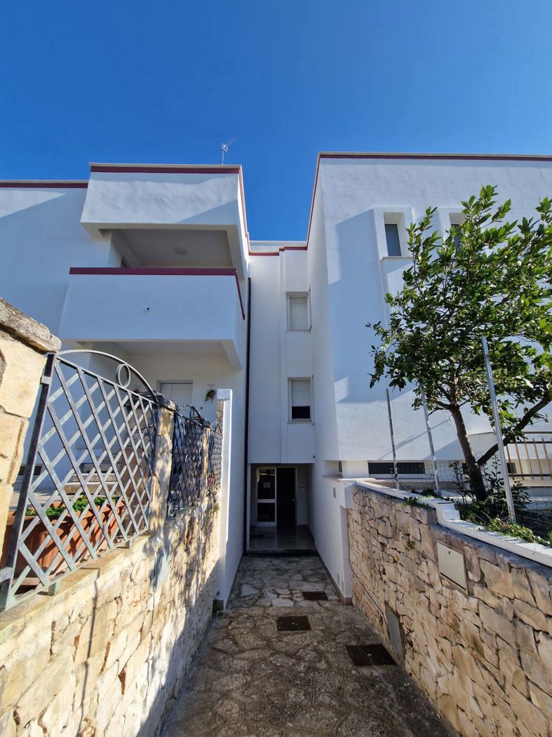 Villa con giardino a Brindisi